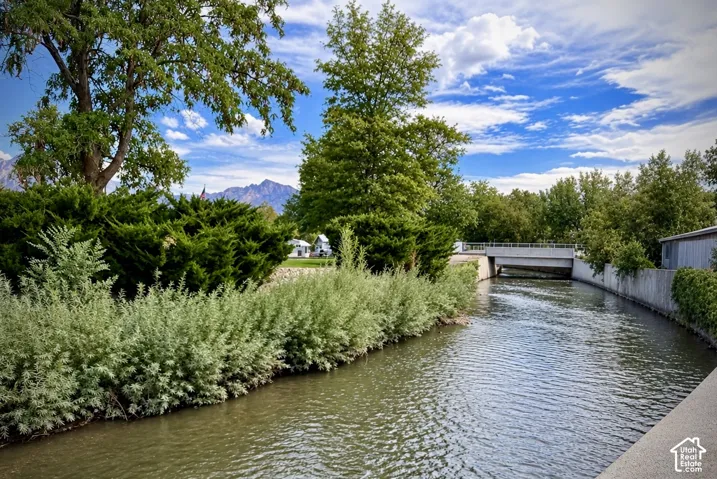 Big Cottonwood Creek runs through the community