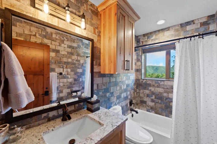 2913 E 3350 N, Eden, Utah 84310