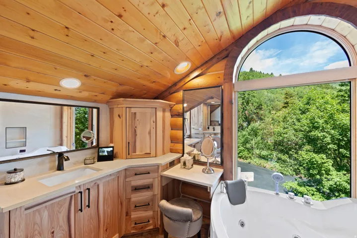 2913 E 3350 N, Eden, Utah 84310