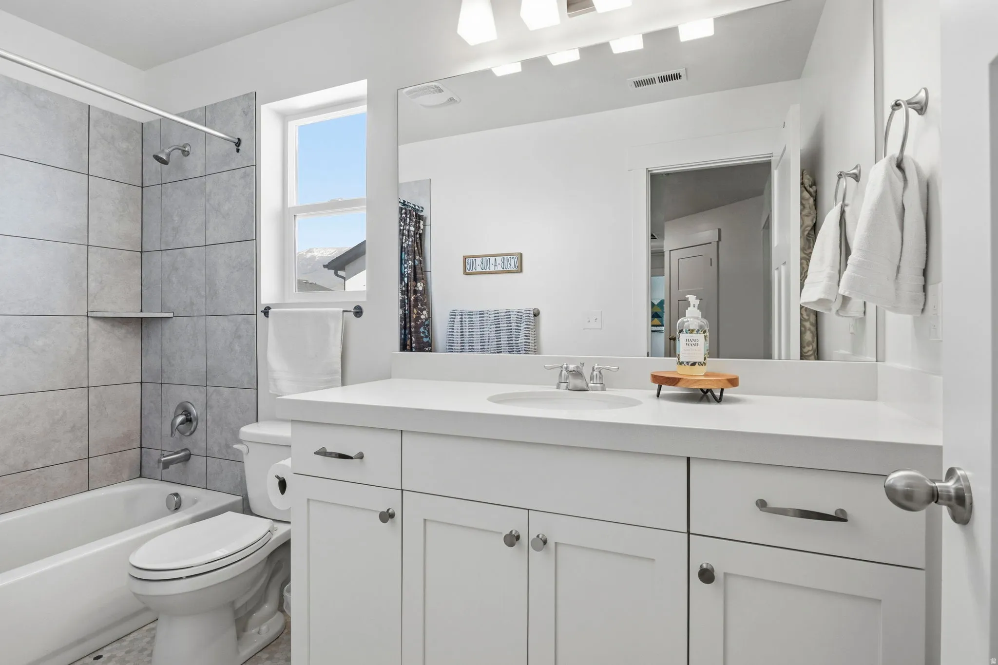 Full bathroom