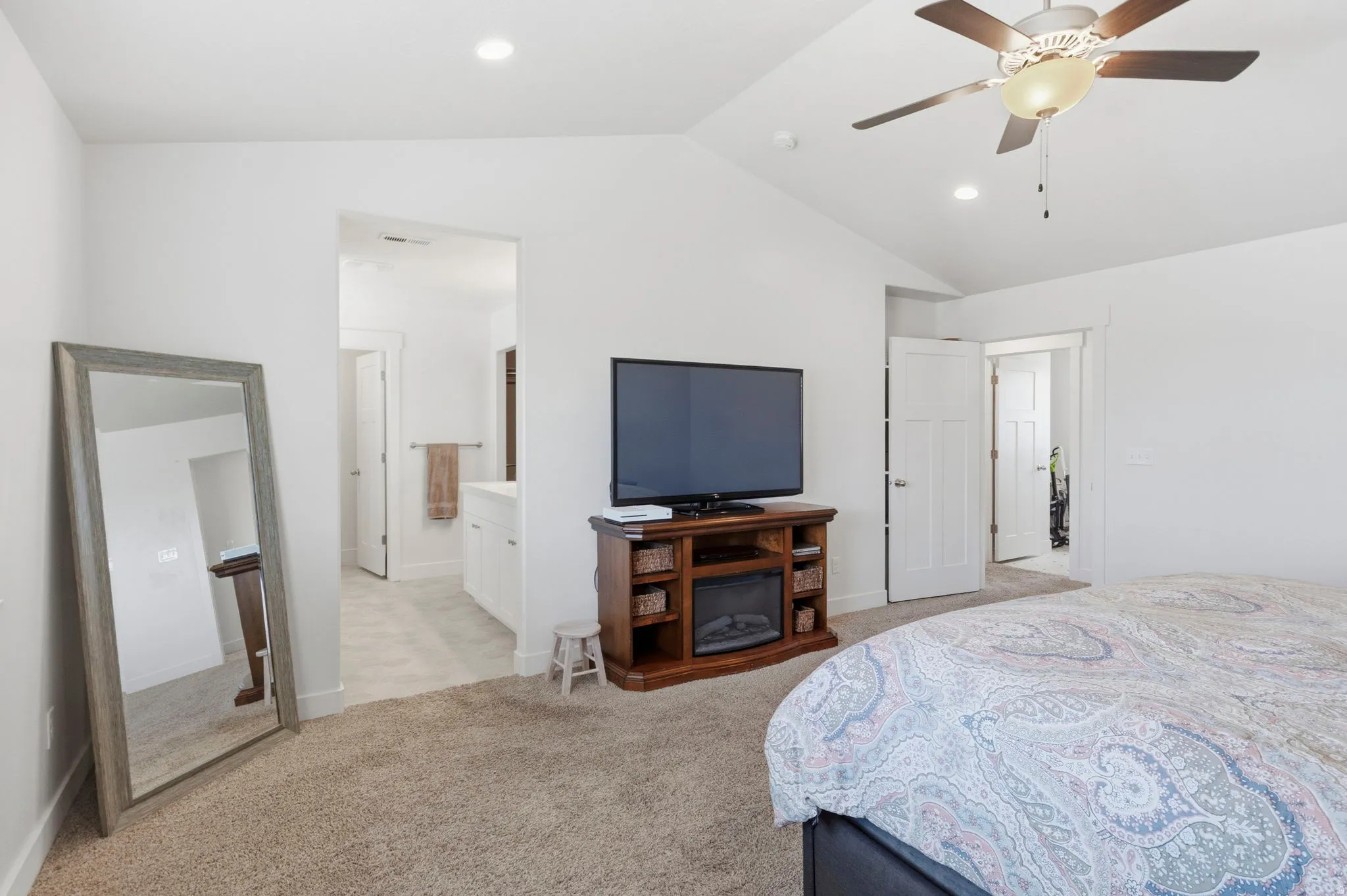 Primary suite