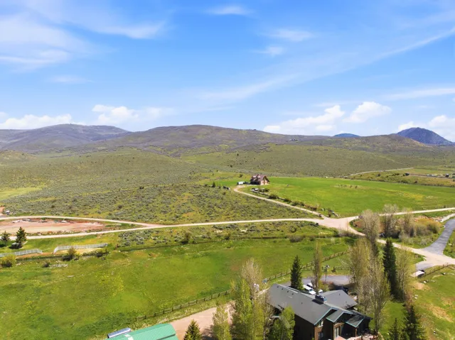 5879 Starr Ln, Oakley, Utah 84055