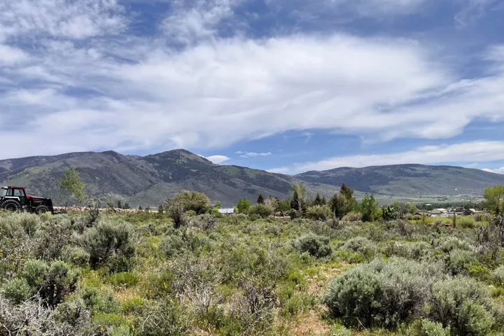 5879 Starr Ln, Oakley, Utah 84055