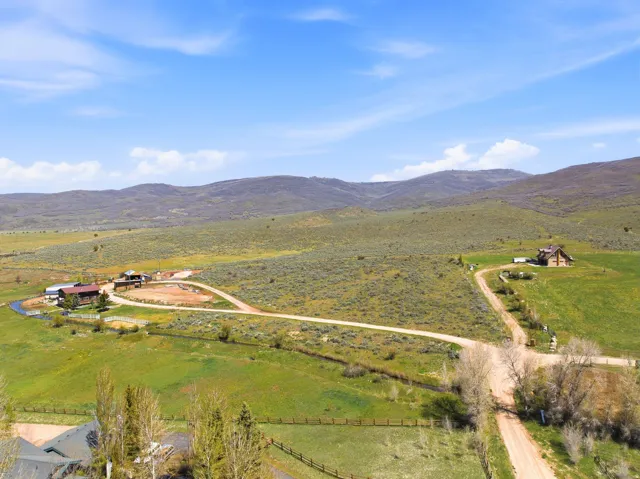 5879 Starr Ln, Oakley, Utah 84055