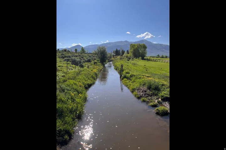 5879 Starr Ln, Oakley, Utah 84055