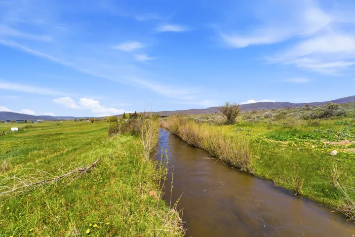 5879 Starr Ln, Oakley, Utah 84055