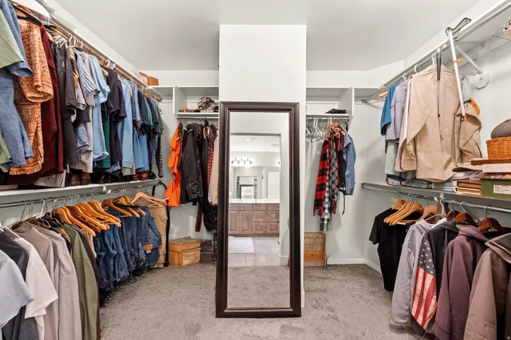 Master walk in closet