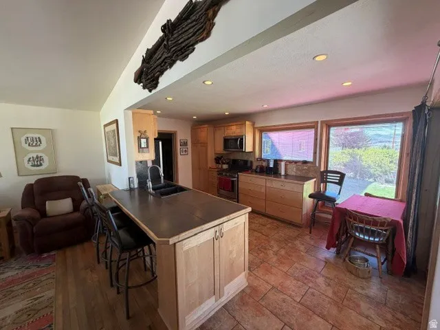 105 3rd Ave, Dutch John, Utah 84023