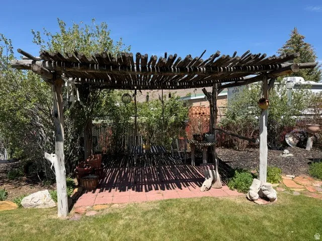 105 3rd Ave, Dutch John, Utah 84023