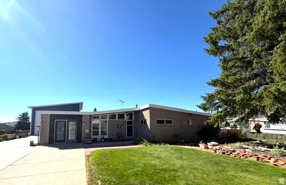 105 3rd Ave, Dutch John, Utah 84023
