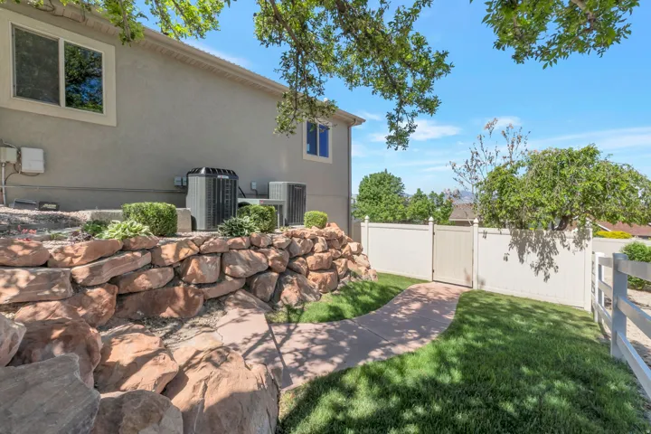 513 E Southfork Dr, Draper, Utah 84020