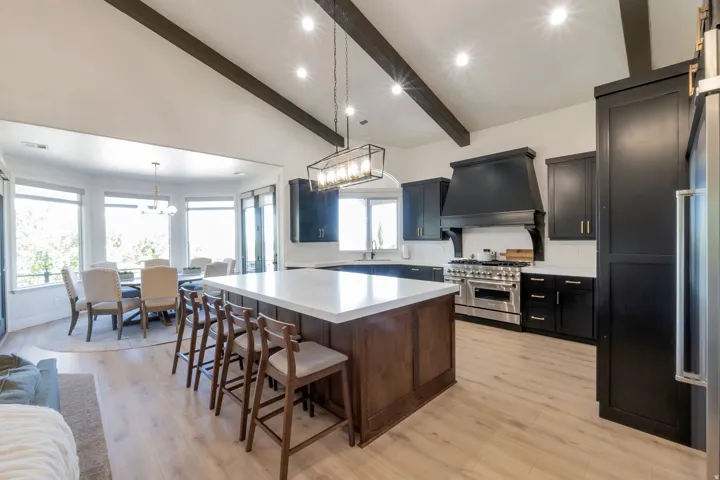 513 E Southfork Dr, Draper, Utah 84020