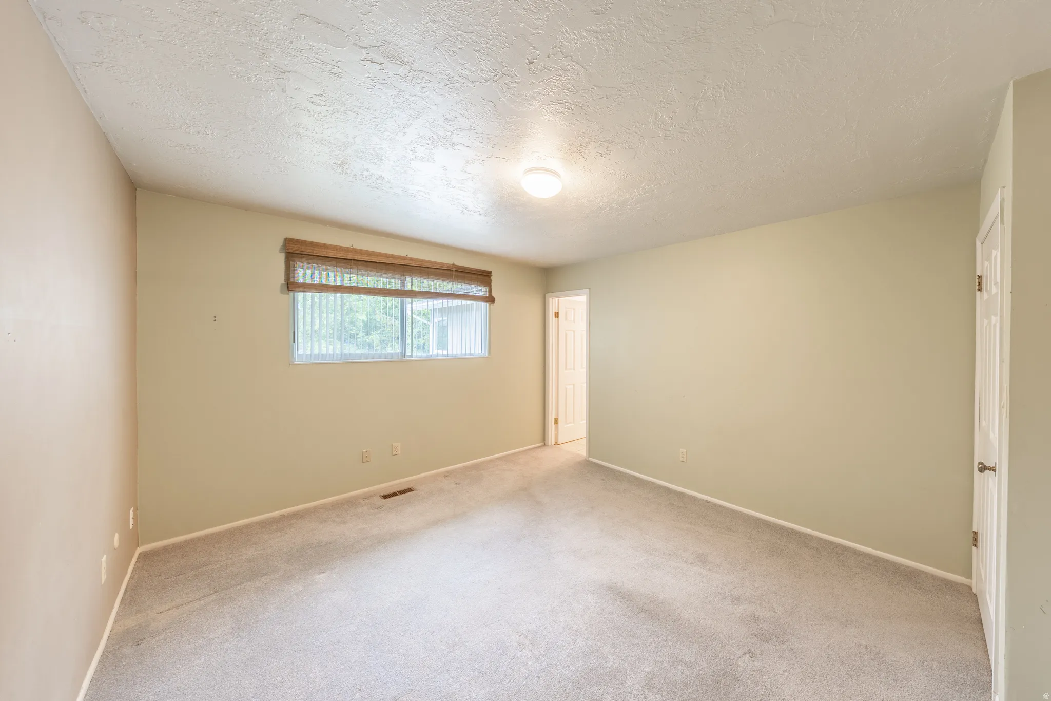 Primary Bedroom - Main floor