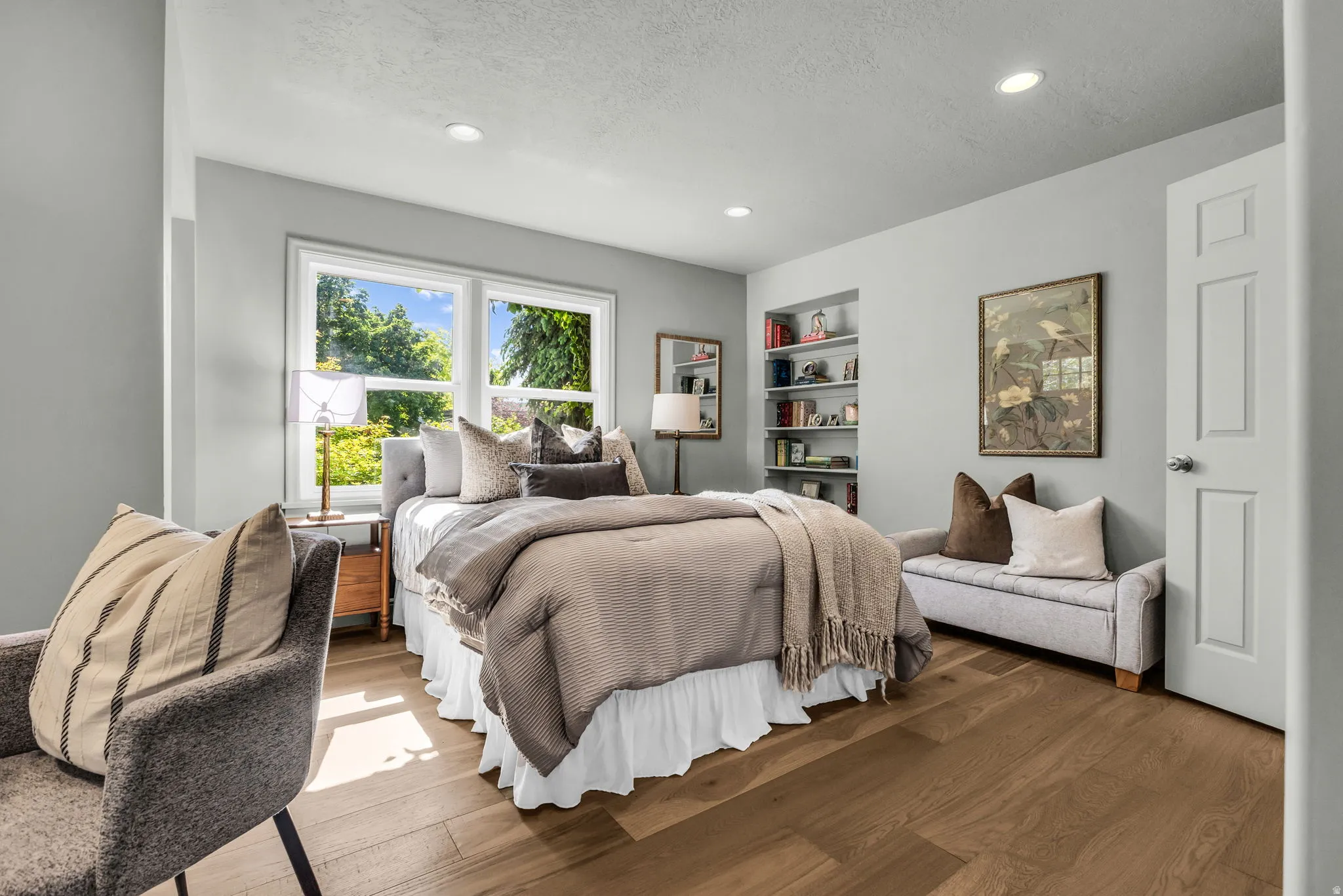 Main level bedroom