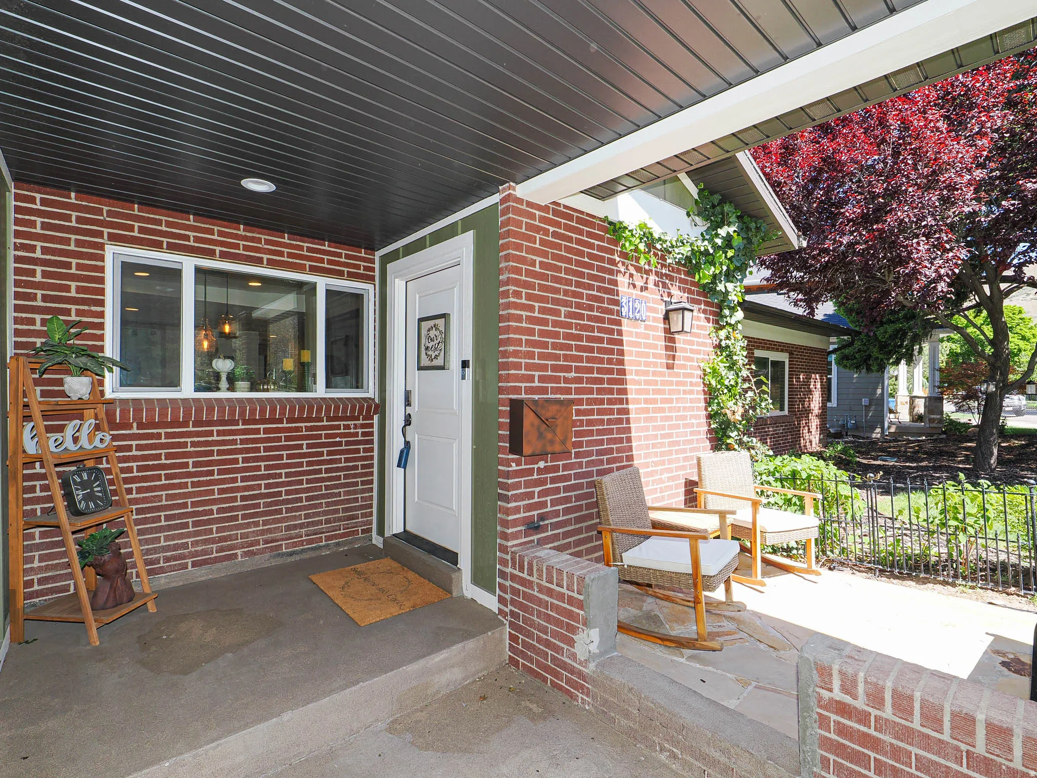 Front porch with front patio.