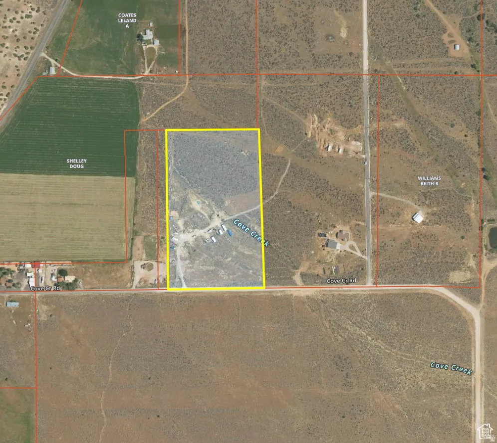 Aerial view of property's location featuring property boundaries highlighted