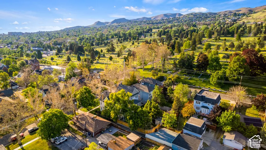 Expansive neighborhood featuring varied architectural styles and mature trees