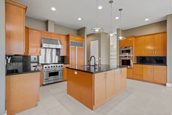 6394 S Canyon Cove Dr, Holladay, Utah 84121