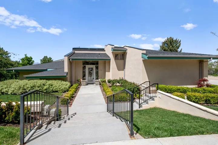 6394 S Canyon Cove Dr, Holladay, Utah 84121