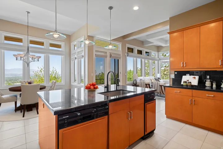 Virtually Staged