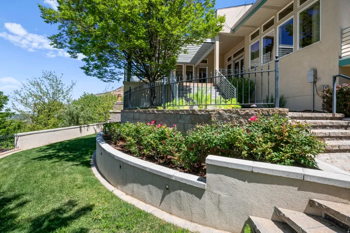 6394 S Canyon Cove Dr, Holladay, Utah 84121