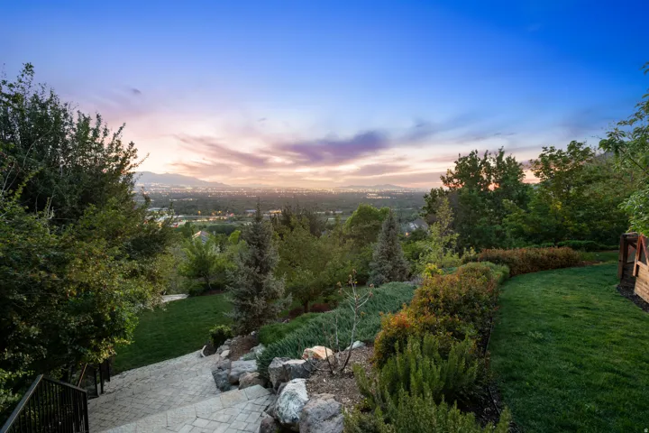 6394 S Canyon Cove Dr, Holladay, Utah 84121