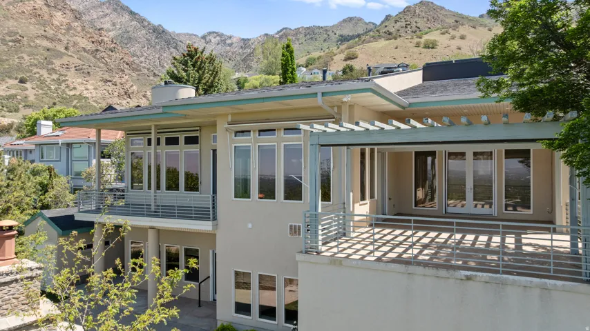 6394 S Canyon Cove Dr, Holladay, Utah 84121