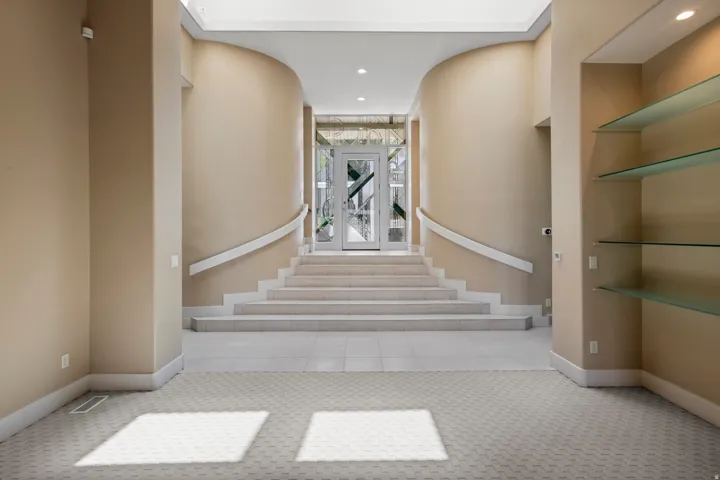 6394 S Canyon Cove Dr, Holladay, Utah 84121