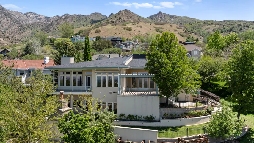 6394 S Canyon Cove Dr, Holladay, Utah 84121