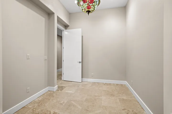 6394 S Canyon Cove Dr, Holladay, Utah 84121