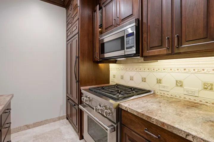 6394 S Canyon Cove Dr, Holladay, Utah 84121