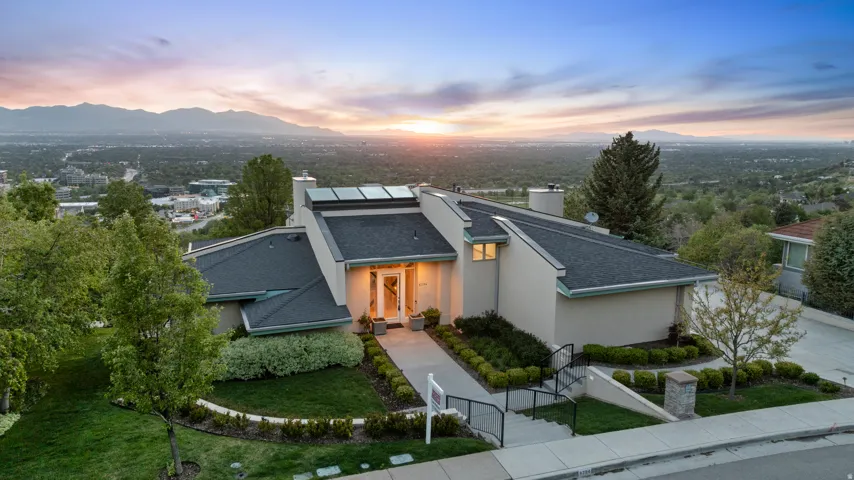 6394 S Canyon Cove Dr, Holladay, Utah 84121