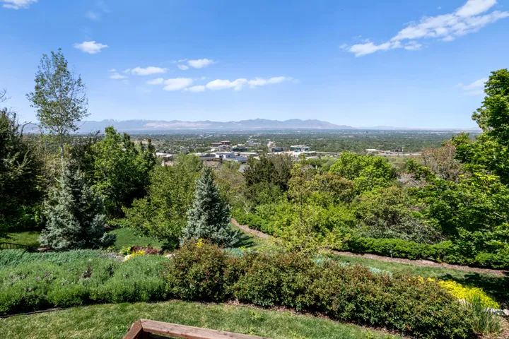 6394 S Canyon Cove Dr, Holladay, Utah 84121