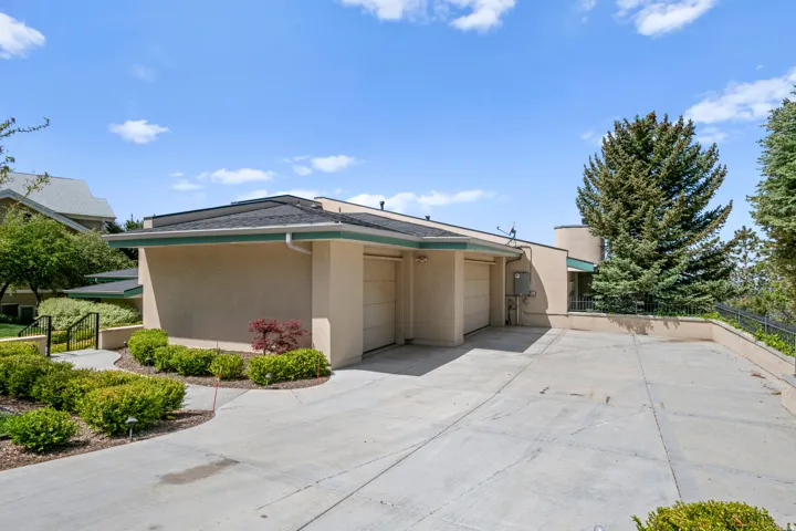 6394 S Canyon Cove Dr, Holladay, Utah 84121