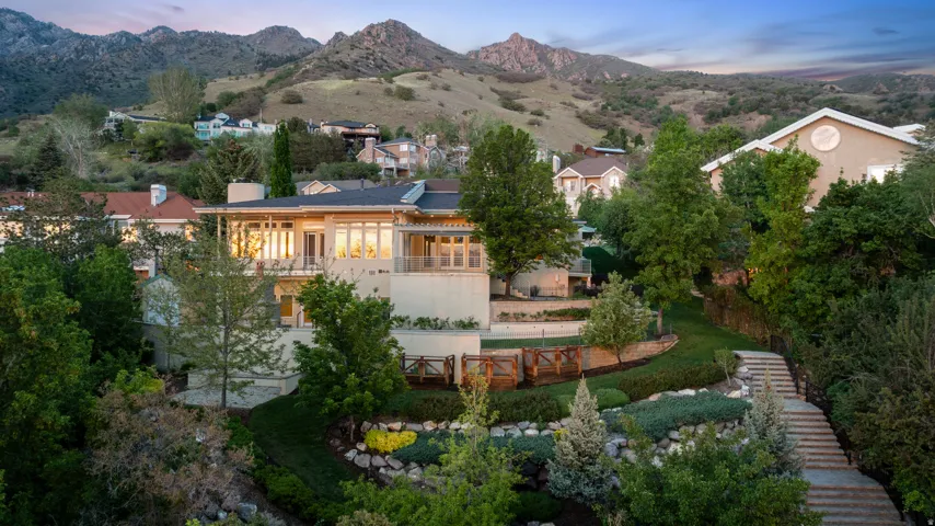 6394 S Canyon Cove Dr, Holladay, Utah 84121
