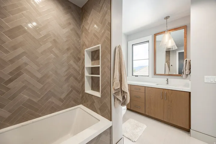 669 N Red Mountain Ct, Heber City, Utah 84032