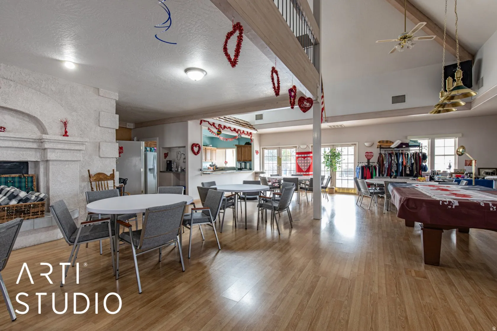 Community Meeting & Dining Area