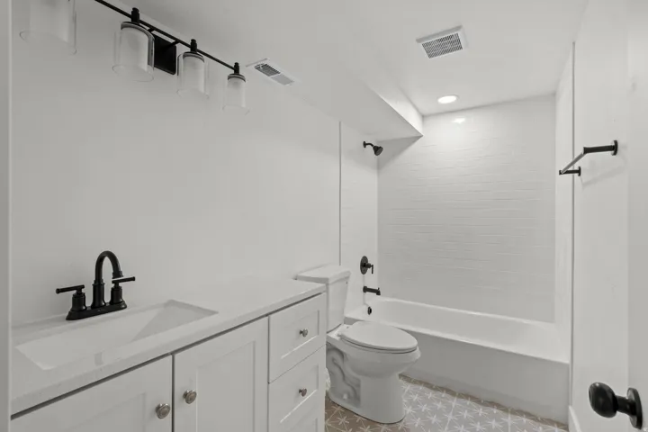 Full bathroom
