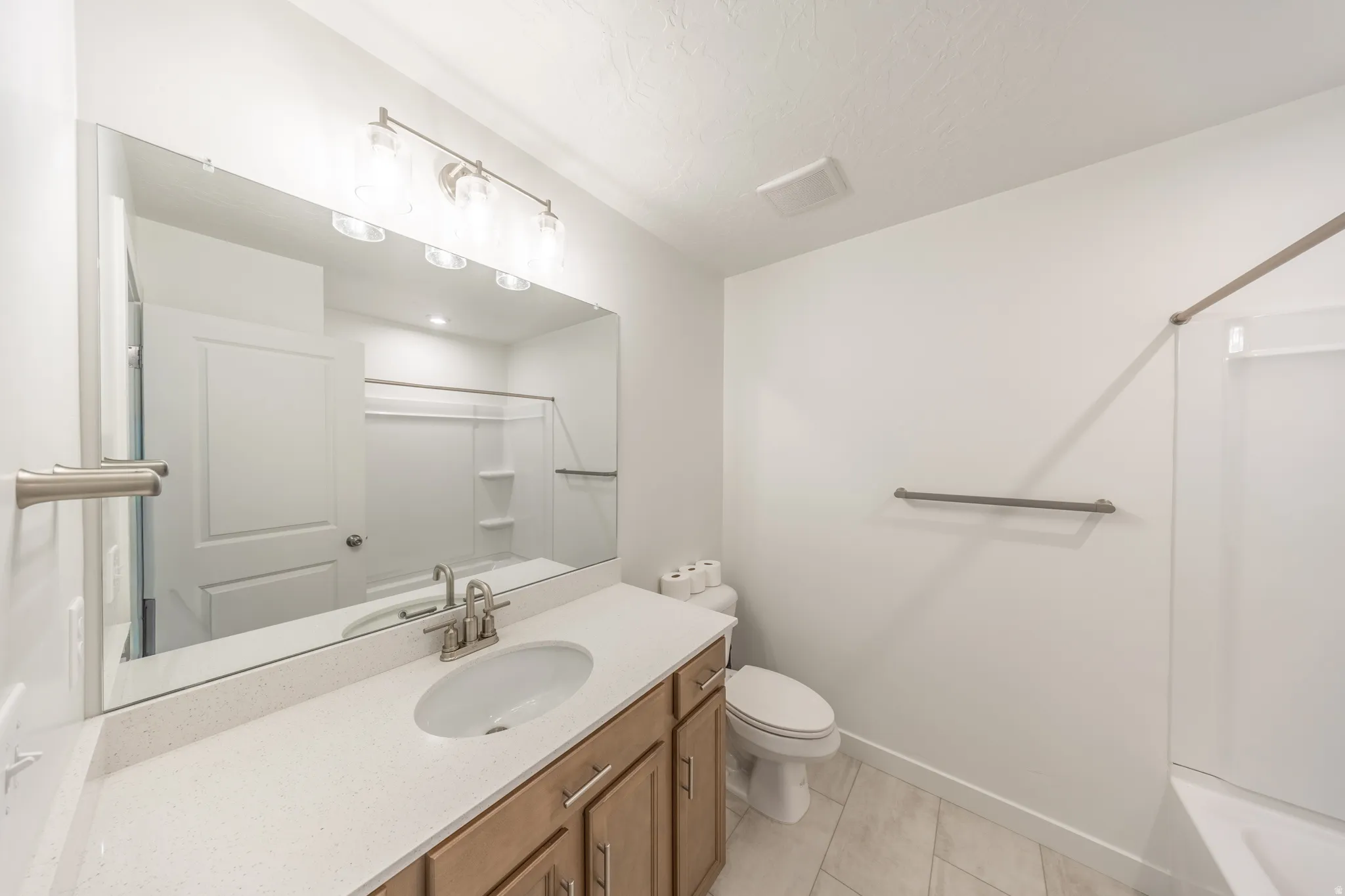 Main bathroom