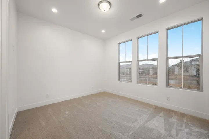 1604 N Ascent St #145, Washington, Utah 84780