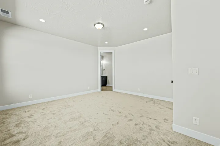 1547 N Ascent St, Washington, Utah 84780