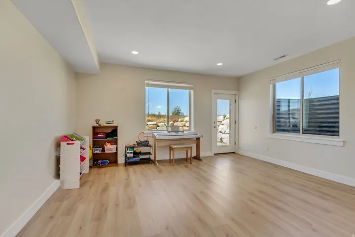 50 Pier Pl #201, Stansbury Park, Utah 84074