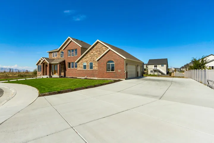 Huge driveway