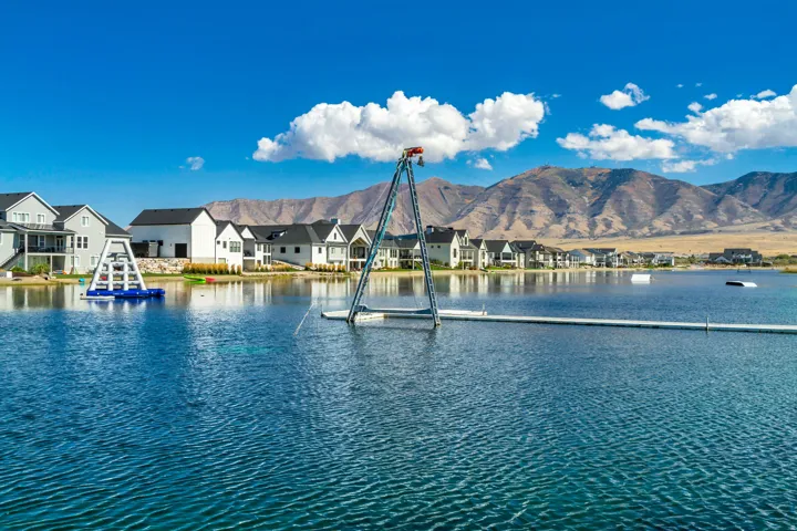 50 Pier Pl #201, Stansbury Park, Utah 84074