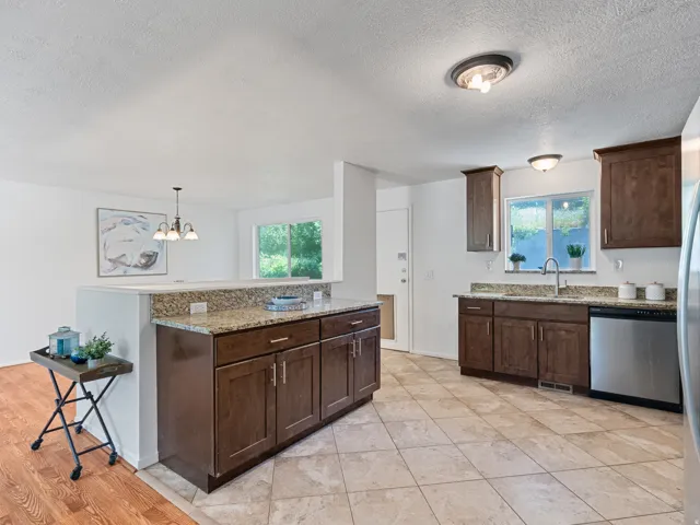 2990 E 3900 S, Holladay, Utah 84124