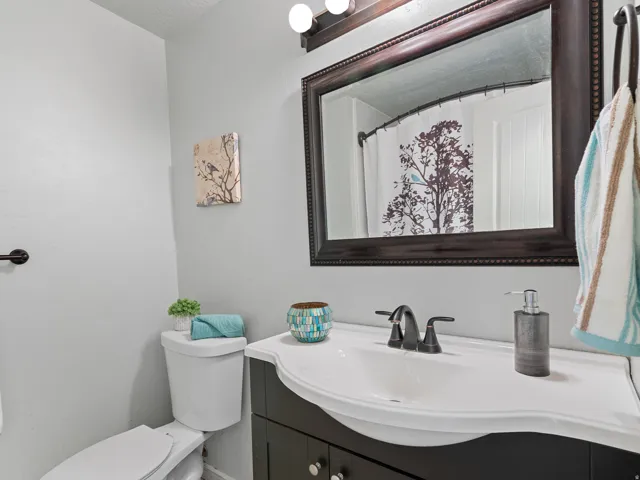 2990 E 3900 S, Holladay, Utah 84124