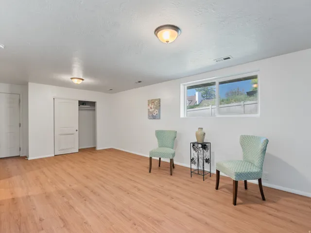 2990 E 3900 S, Holladay, Utah 84124