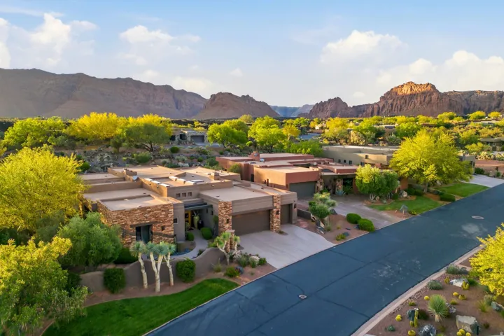1500 E Split Rock Dr #20, Ivins, Utah 84738