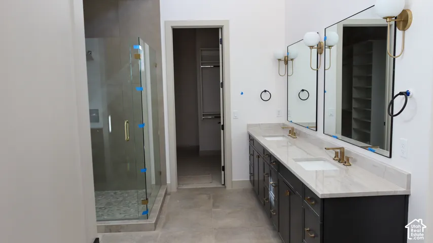 Dual vanity with integrated sinks and stone-finish countertop