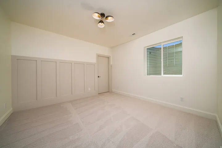 881 E 100 N, Hyde Park, Utah 84318